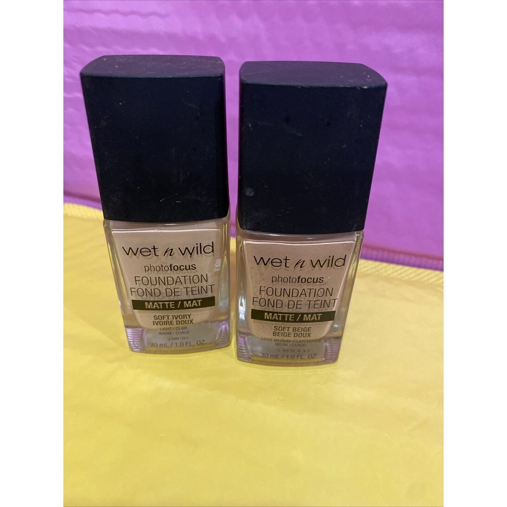 2-Wet n Wild‎ Photo Focus Foundation, Soft Ivory, 362C